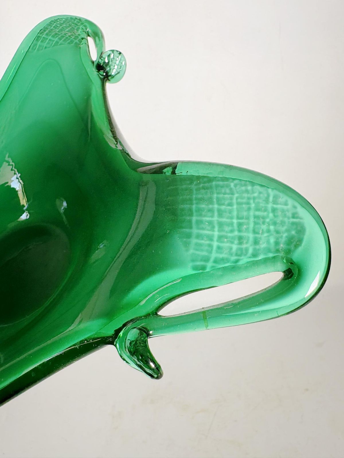 Green Glass Ashtray, France, 1960 photo vinterior