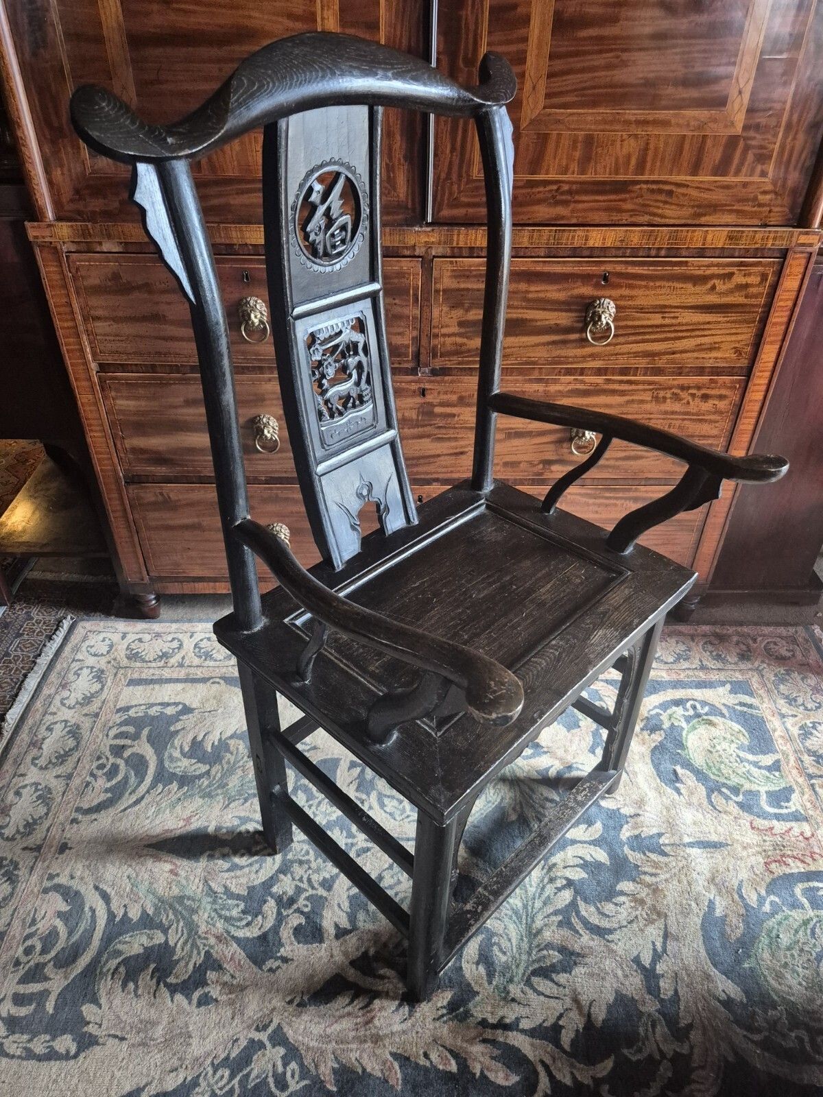 photo furniture Stunning 19th Century Chinese Elm Black Laquered Yokeback Officials Hat Armchair