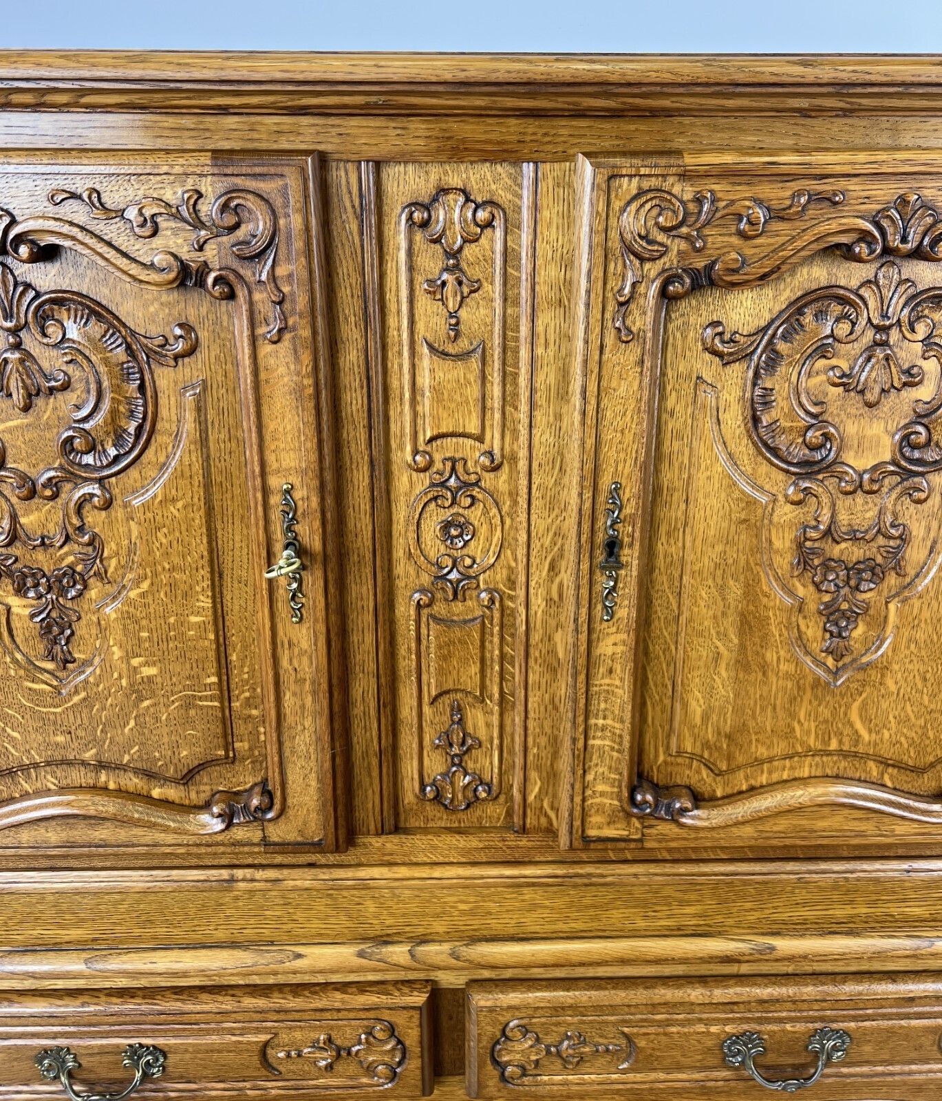 Cabinet Vintage French Louis XVI Style Oak Carved Sideboard Display photo 449.0