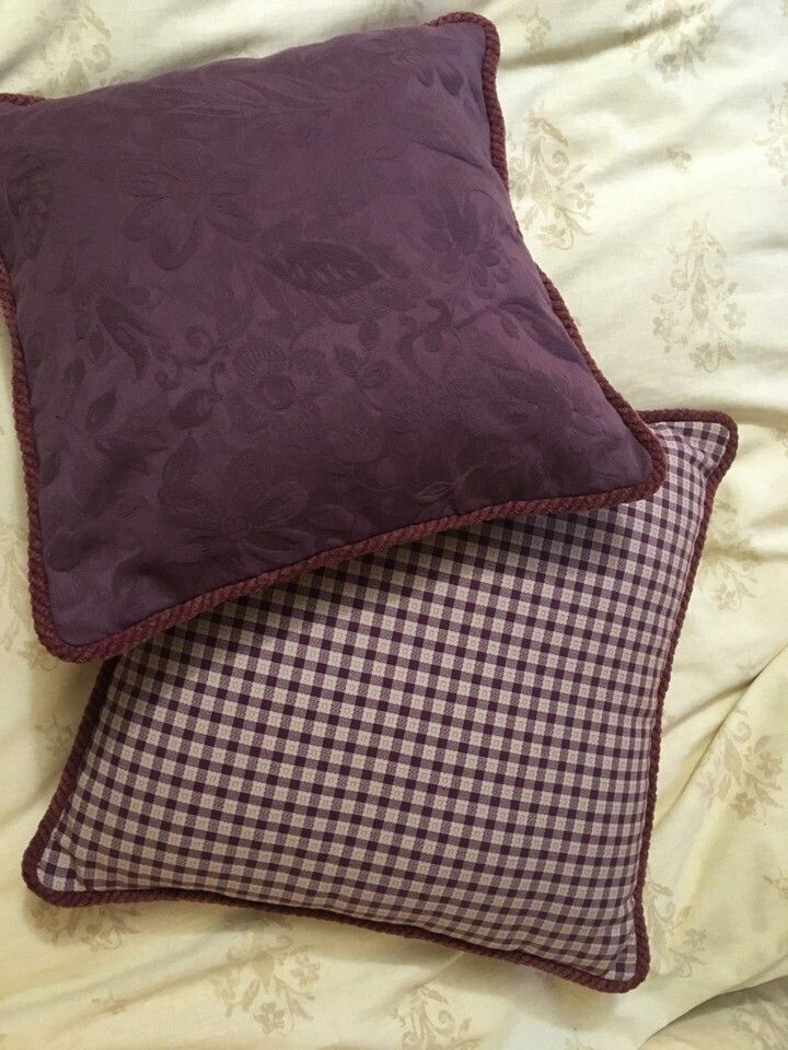 30.0 Laura Ashley Matching Pair Dress Curtains, Side Tablecloth & 2 X Cushion Covers photo