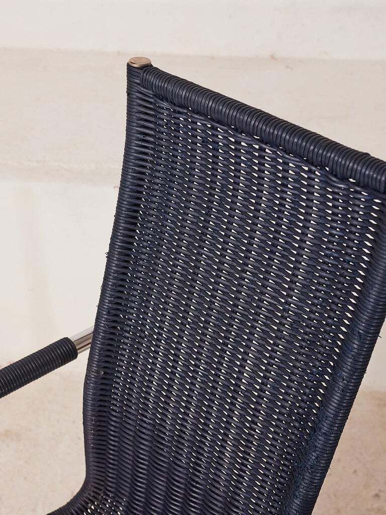 photo furniture Tecta "D25" Hoge Rug Vrijdragende Stoel, Bauhaus Traditie, Duitsland, Jaren 1980–1990