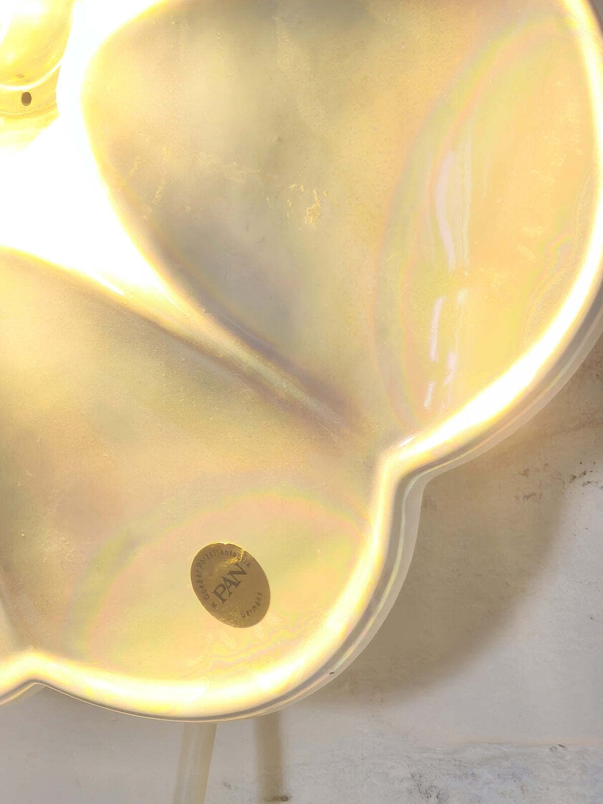 photo vintage Mid Century Iridescent Porcelain Wall Lamp By Goebel For Pan Germany 1970s