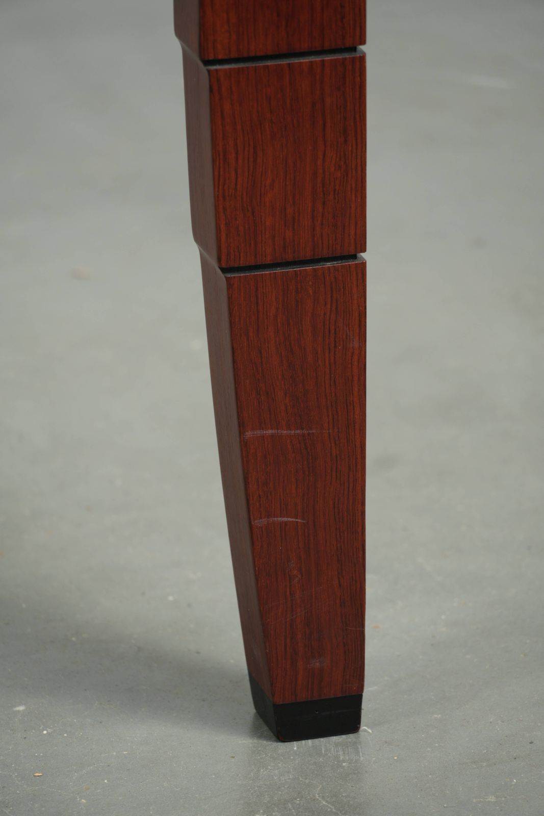 photo for sale Vierkante Art Deco Salontafel Uit De Decoforma Serie Van Schuitema, Met Glazen Blad