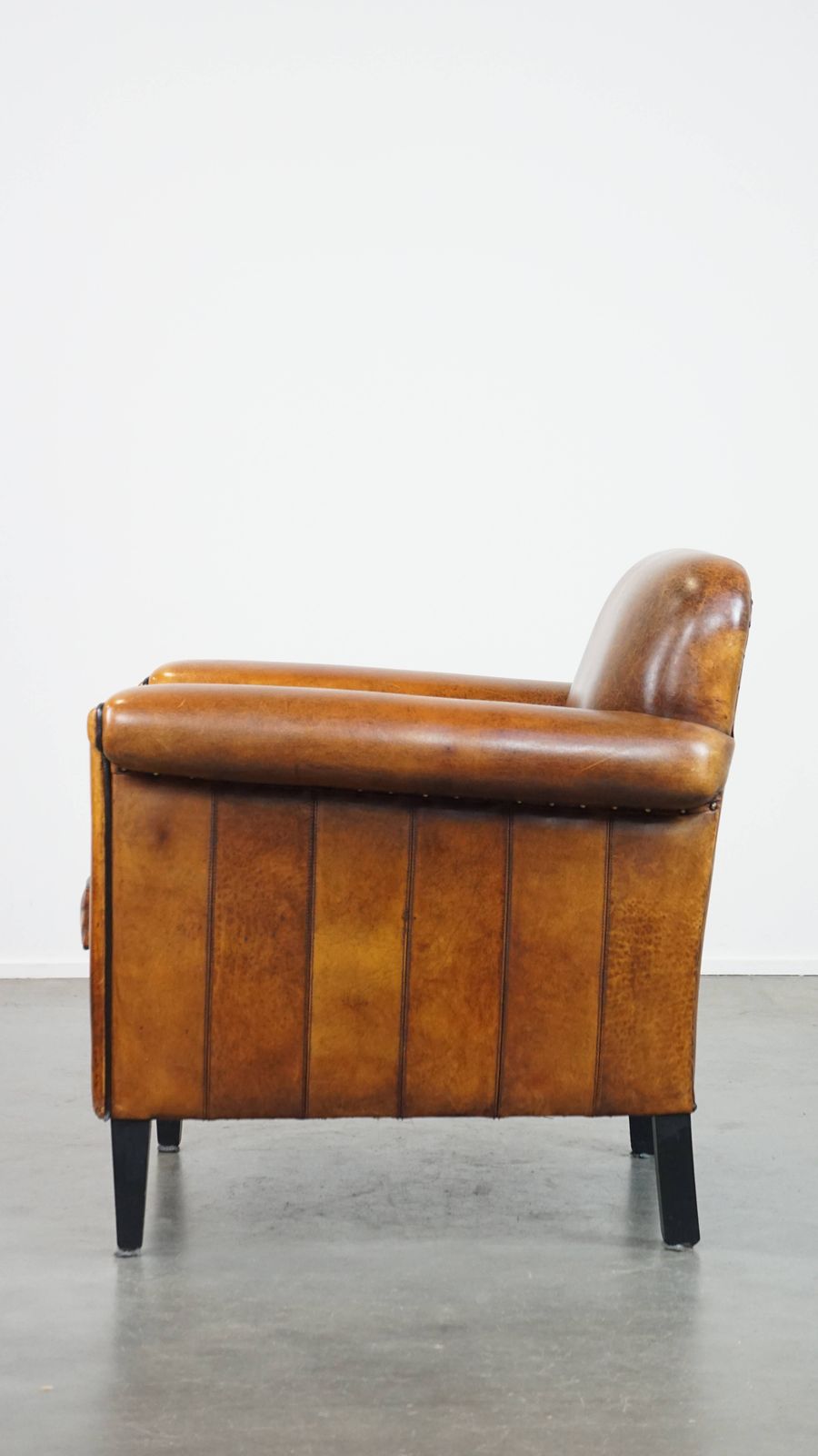 photo vinterior Art Deco Design Armchair In Good Condition With A Sleek Finish And Black Piping.