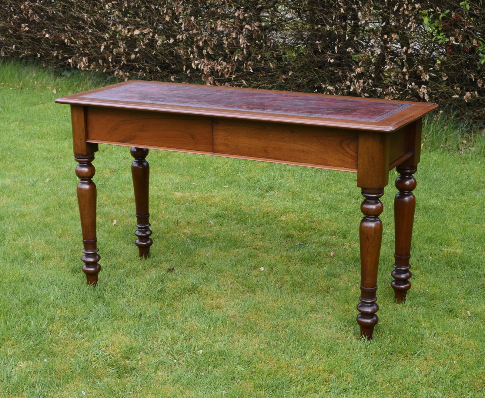 Victorian Writing Table, 1800s photo furniture