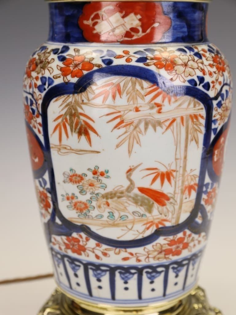 A Charming Meiji Period Japanese Imari Porcelain Table Lamp photo for sale