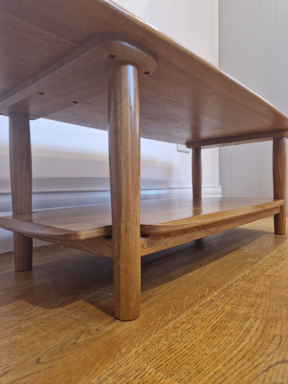Ercol Windsor Two Tier Coffee Table In Pale Elm – Mid Century Design   Vintage photo Furniture
