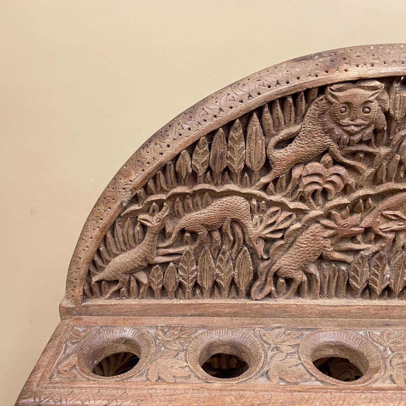 Wooden Wall Holder Smokers Pipe Rack Hand Carved Stand Wood Collectable Animals 6 Pipes Cabinet Display Animal Crafted Africa photo for sale