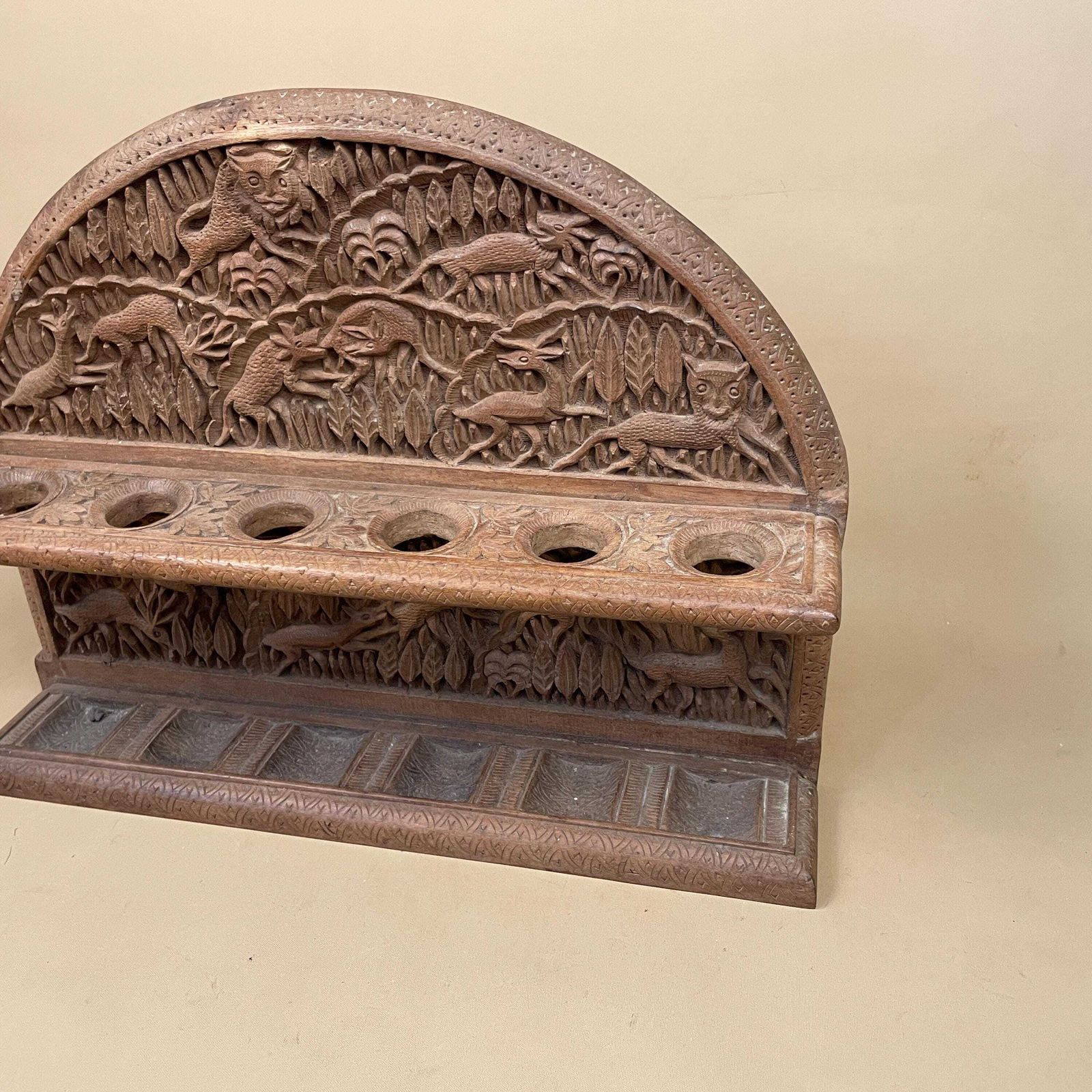 Wooden Wall Holder Smokers Pipe Rack Hand Carved Stand Wood Collectable Animals 6 Pipes Cabinet Display Animal Crafted Africa photo vintage