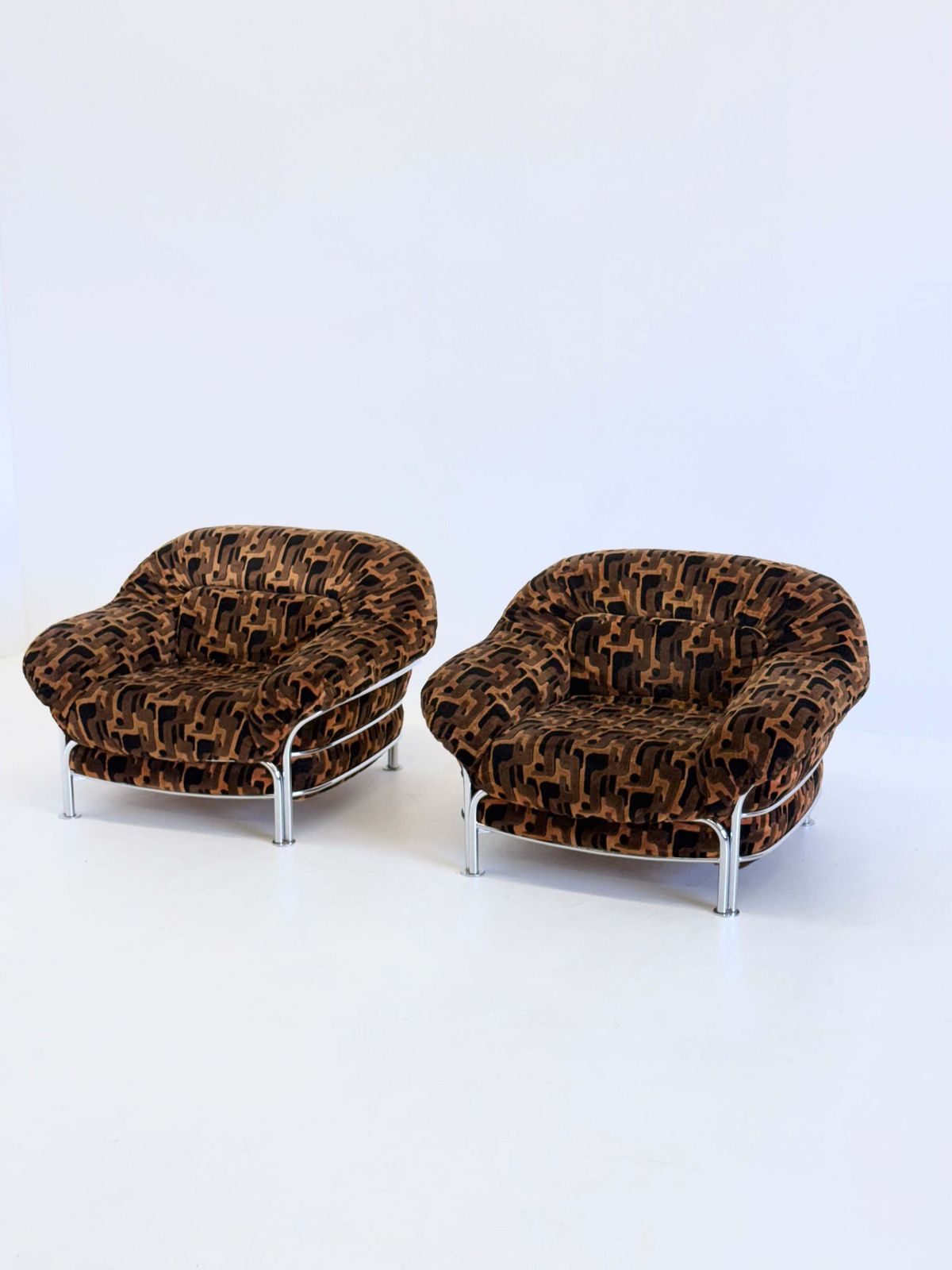 Vintage Italian Lounge Chairs With Tubular Frame photo buy