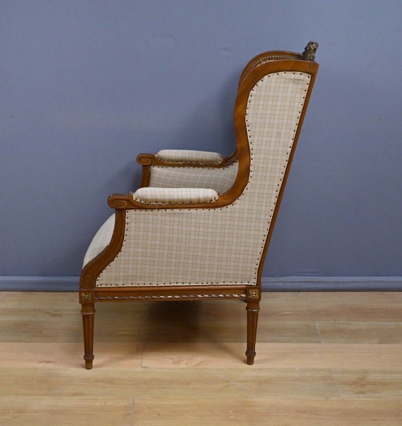 photo vinterior Bergère Armchair With Walnut Ears, Louis XVI Style – Late 19th Century