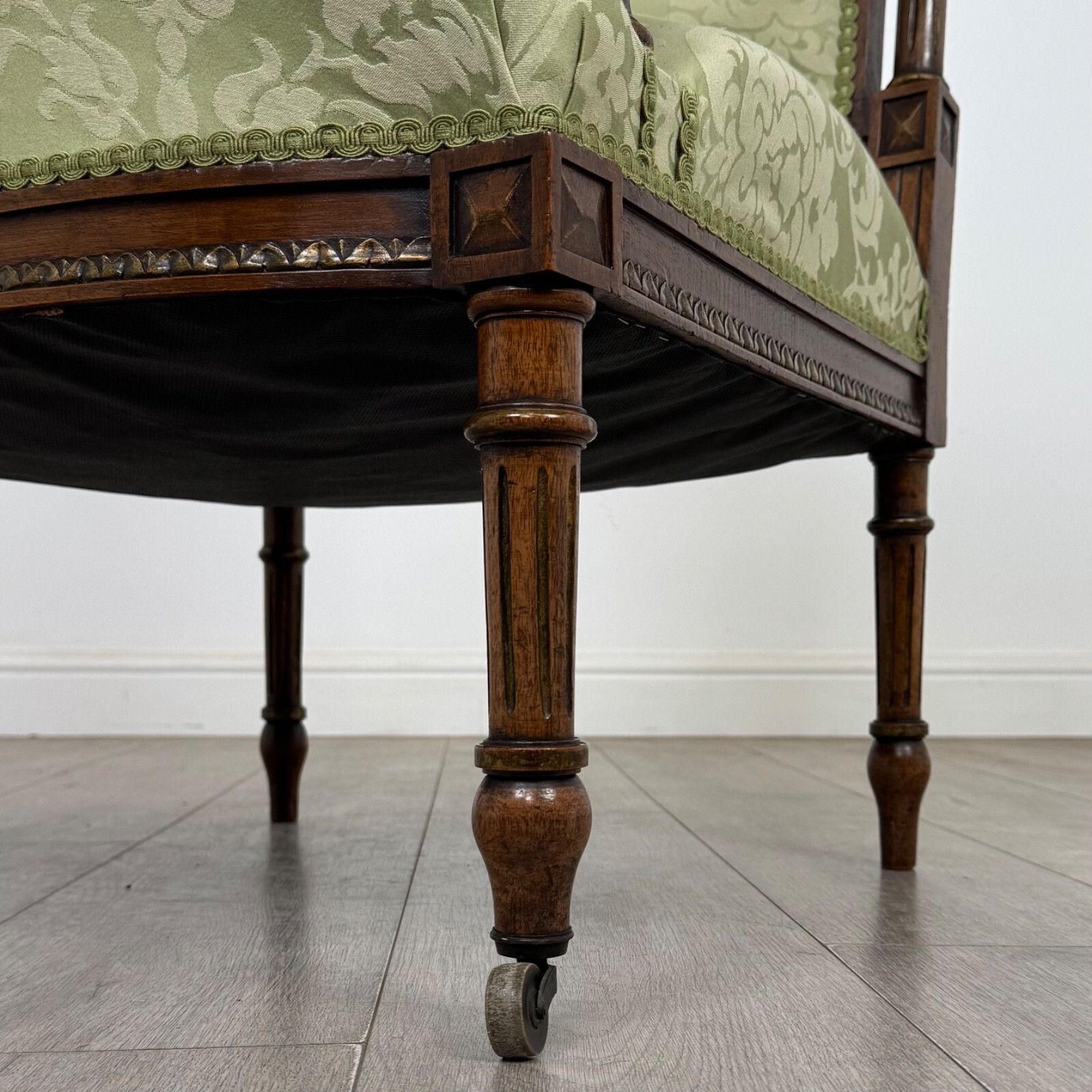 585.0 Antique 19th Century French Open Armchair In Walnut photo