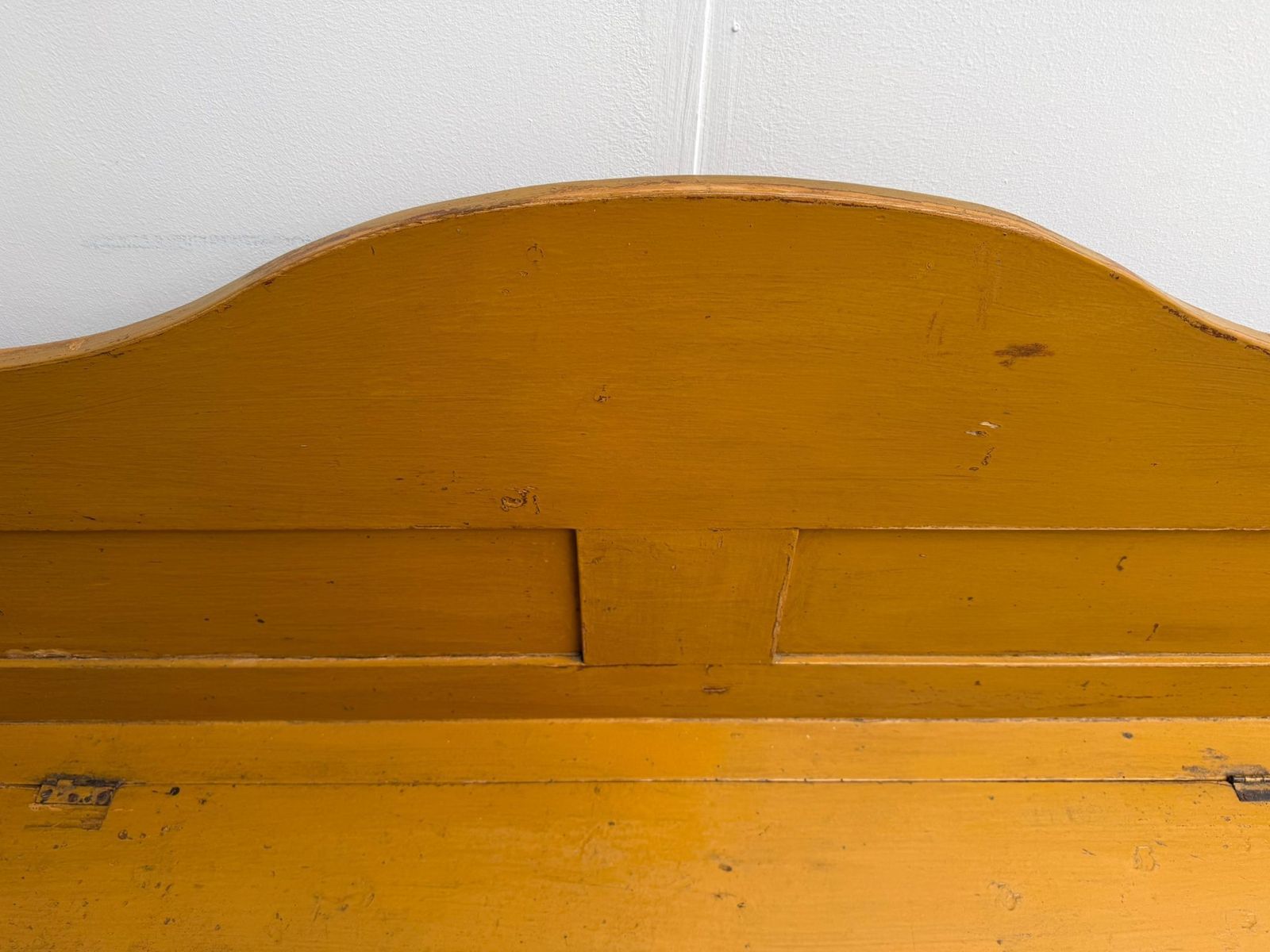 A Lovely Originally Painted Hungarian Pine 3 Seater Victorian Bench photo vinterior