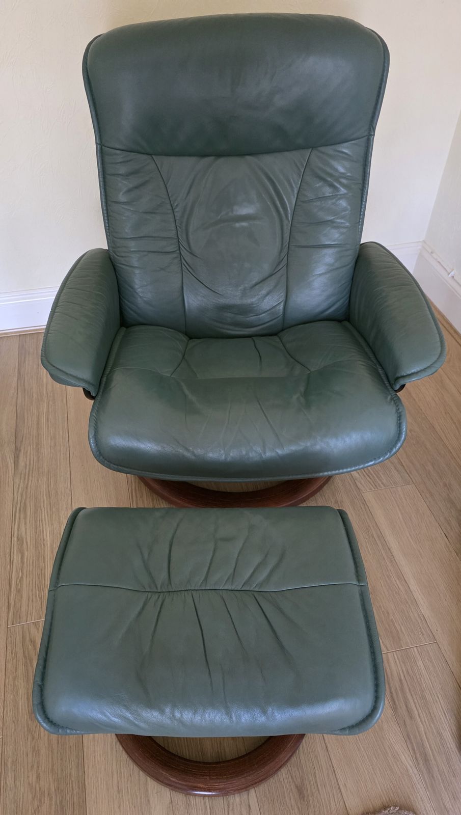 Ekornes Stressless 'Mayfair' (Large) Recliner With Footstool