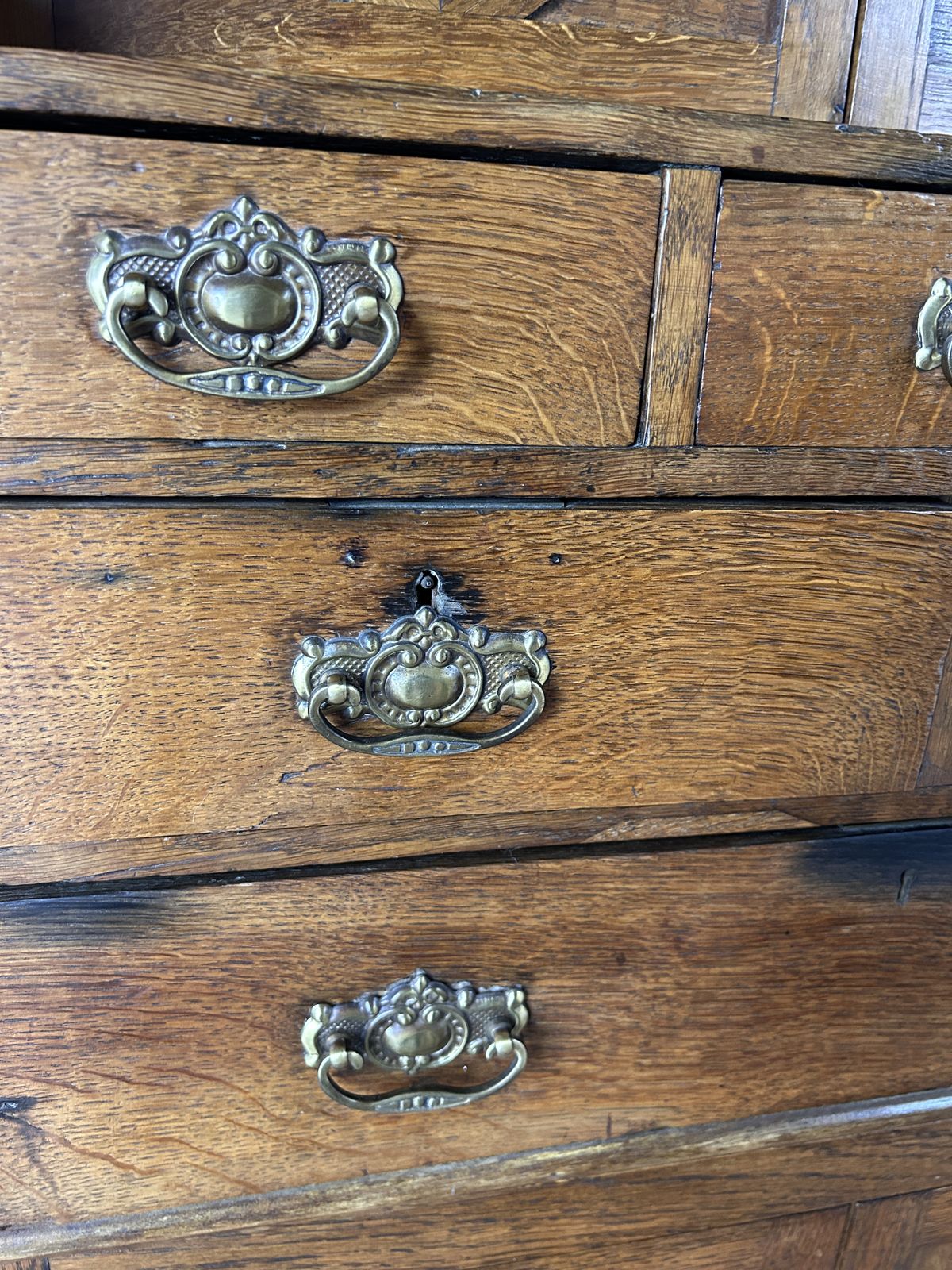 An Early 20th Century Oak Dentist Dental Cabinet Cupboard Antique Arts & Crafts photo vinterior