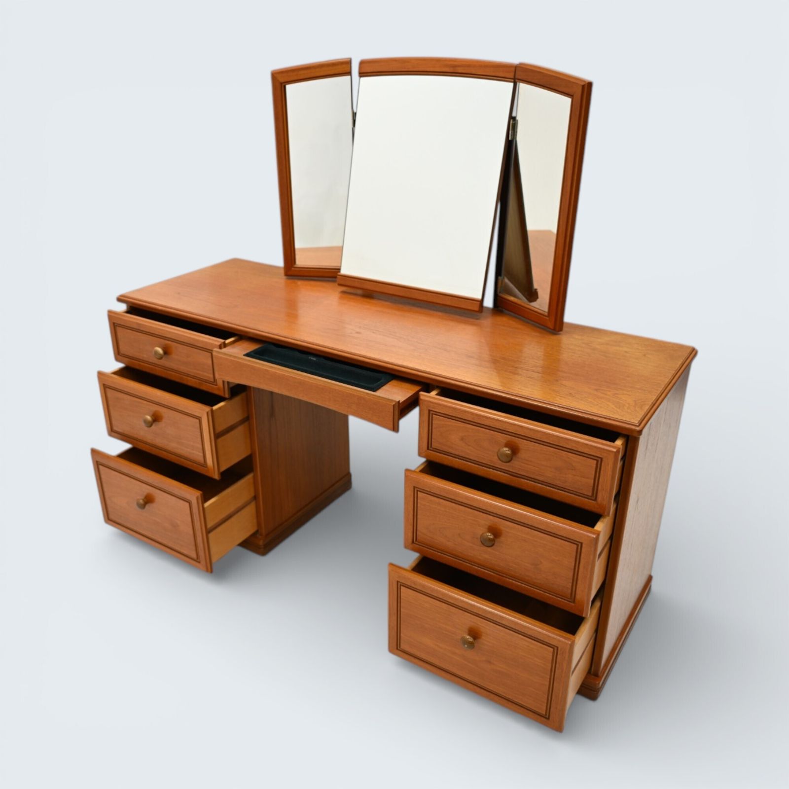 photo for sale Retro Dressing Chest Shaped By Stag Free Nationwide Delivery