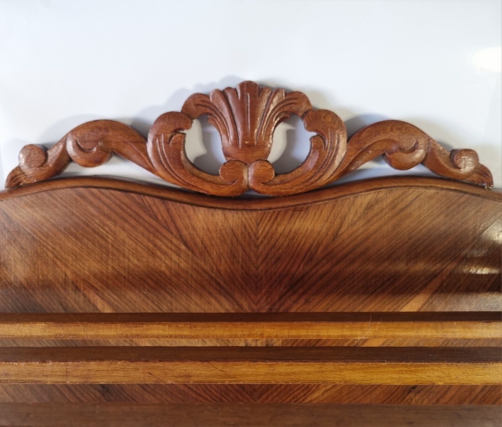 Vintage Ornate Wooden French Coat & Hat Rack 4 Hooks Wall Mounted Walnut Veneer photo Furniture