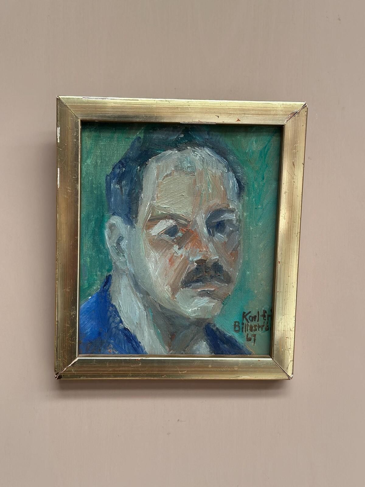 Art Original Swedish Oil On Canvas – “Portrait Of A Man” By Carl Erik Billeström –  1967 – Vintage & Framed – 22 × 26 Cm (8.7" × 10.2") photo