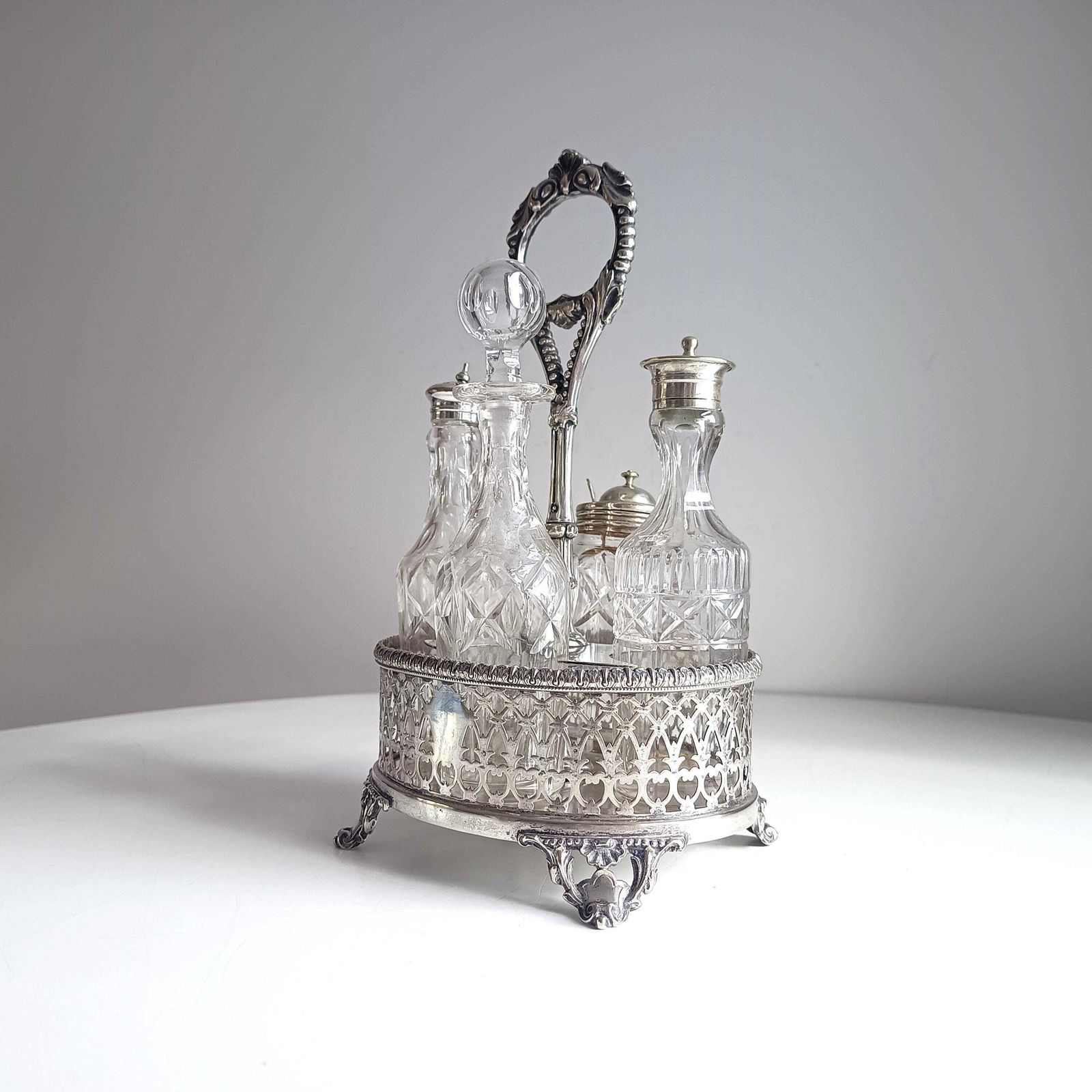 photo vinterior Antique English Silver Plate Cruet Stand & 4 Cut Glass Condiment Bottles, Belle Epoque