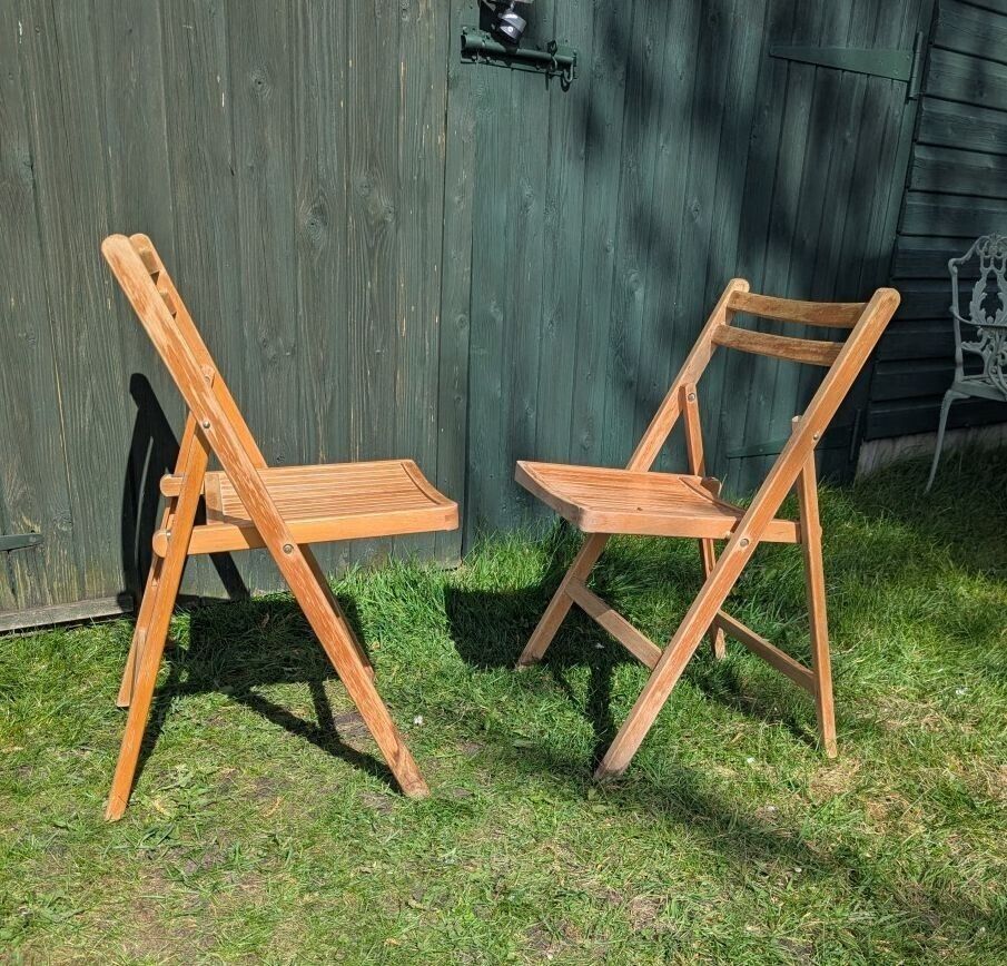 photo vinterior 4 Vintage Mod Beech Folding Garden Chairs