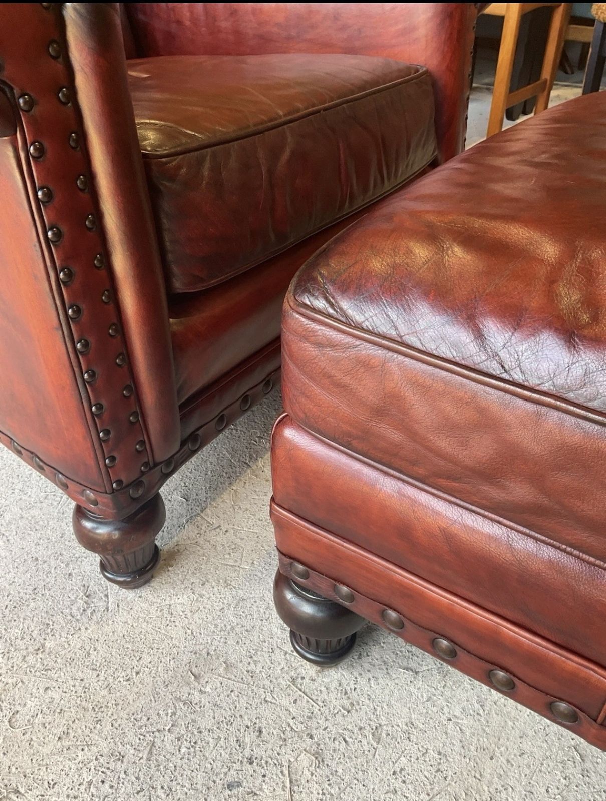 photo furniture Wesley Hall Armchairs With Ottoman, Antique Farmhouse Style