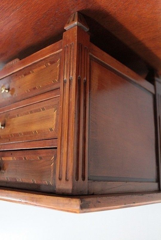 photo furniture Xviiith Master Commode
