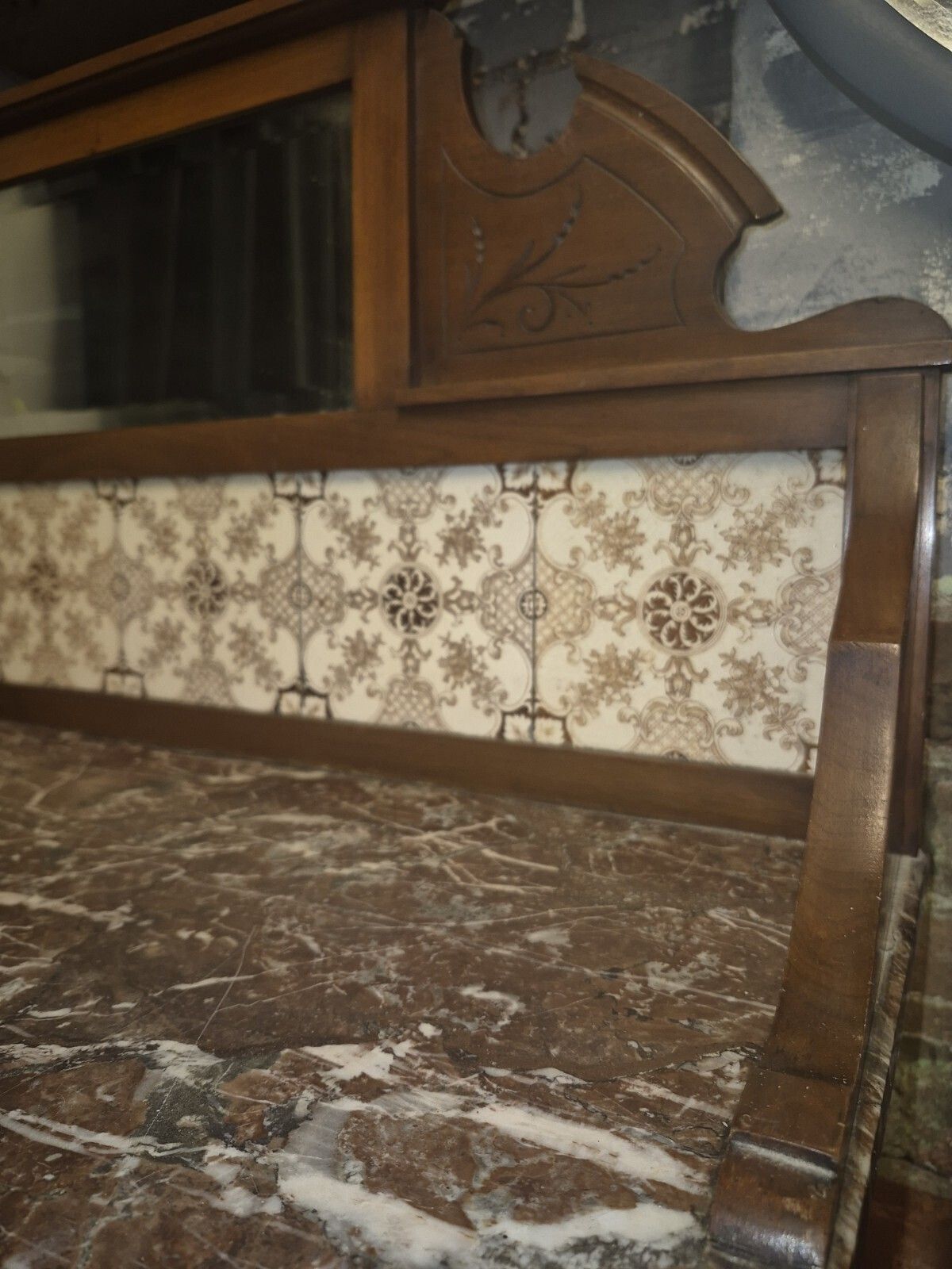 photo vinterior Fab Vintage Edwardian Italian Breccia Medicia Marble Top Minton Tile Washstand