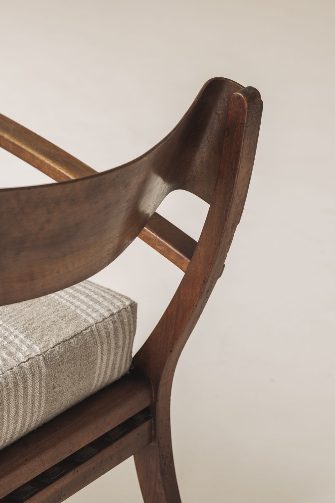 Sculptural Pair Of Italian Easy Chairs In Walnut From The 1950s. photo vintage
