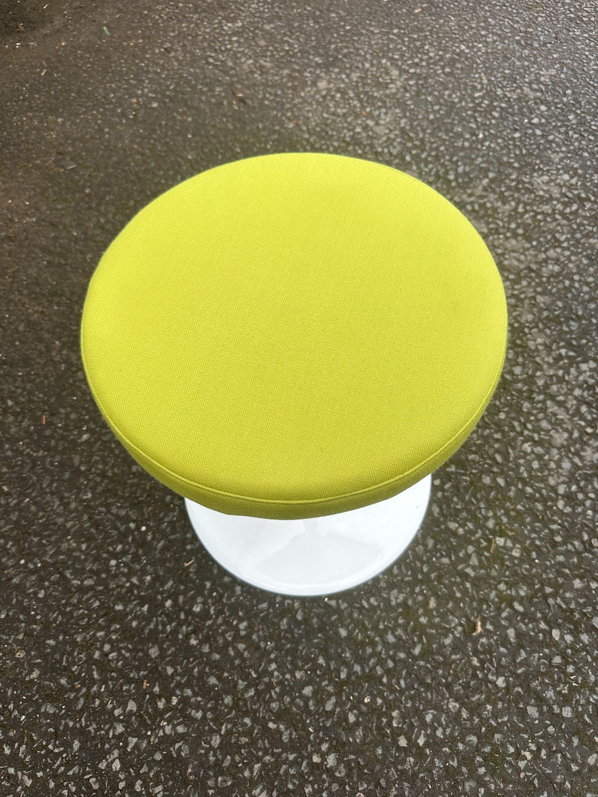 Authentic 1970s Rudi Bonzanini Italian Tulip Stool   Space Age/Saarinen Style. photo for sale