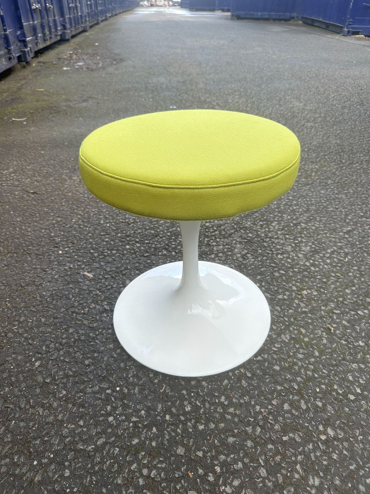 Authentic 1970s Rudi Bonzanini Italian Tulip Stool   Space Age/Saarinen Style. photo 500.0