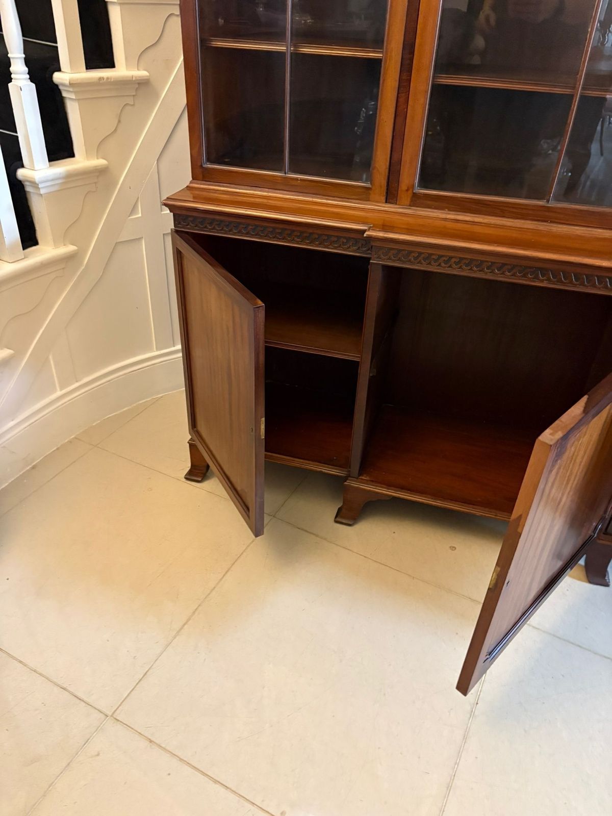 Antique Early 20th Century Mahogany Breakfront Bookcase photo vinterior
