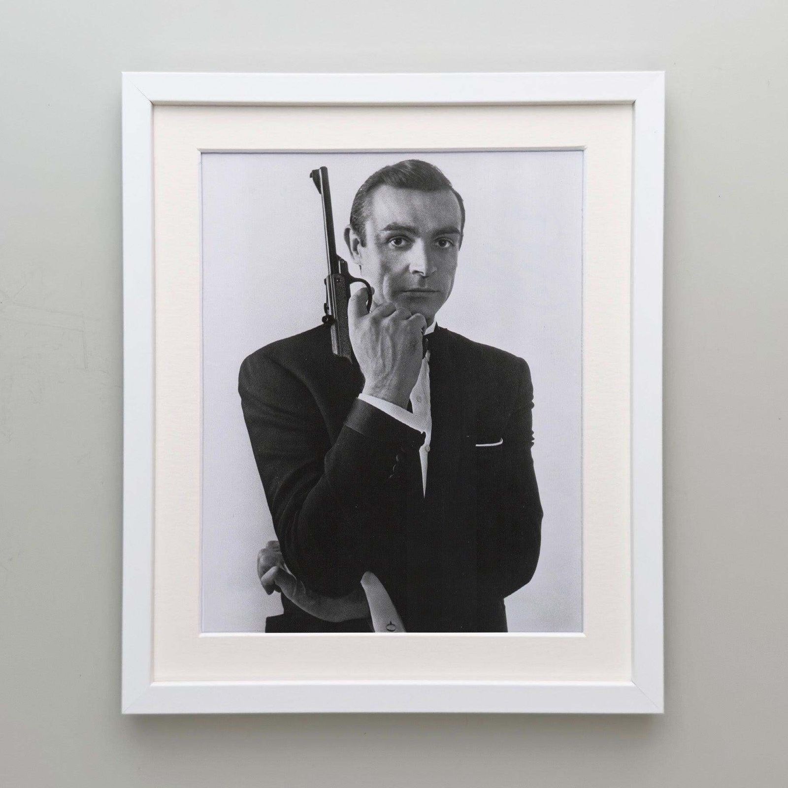 Photo de presse James Bond, vers 1970, encadrée photo Art