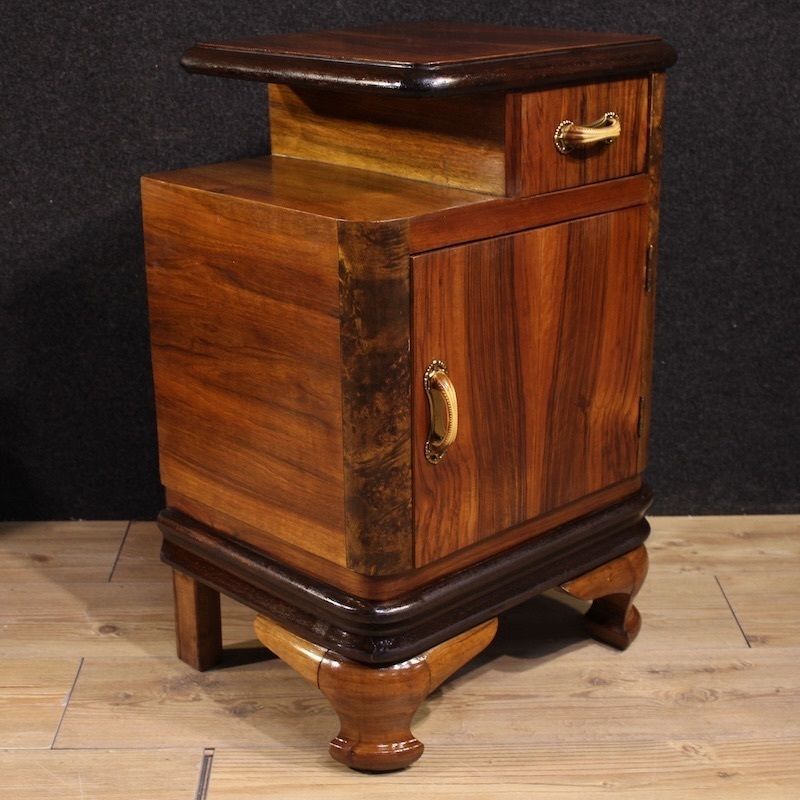 Paire de tables de chevet italiennes du XXe siècle photo buy