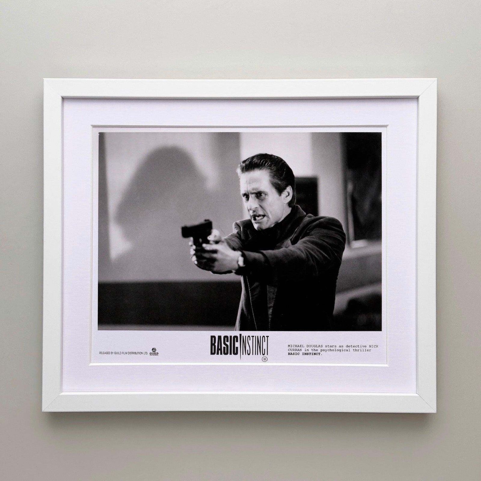 Photo de presse du film Basic Instinct (1992), encadrée photo for sale