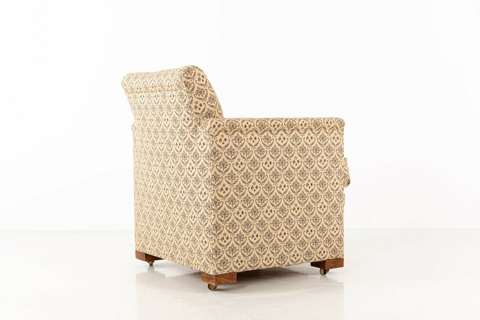 Antique Howard & Sons 'Oslo' Armchair photo Furniture