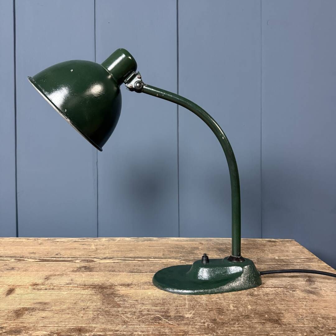 photo vinterior Donkergroene Bauhaus Bureaulamp, Jaren 1930