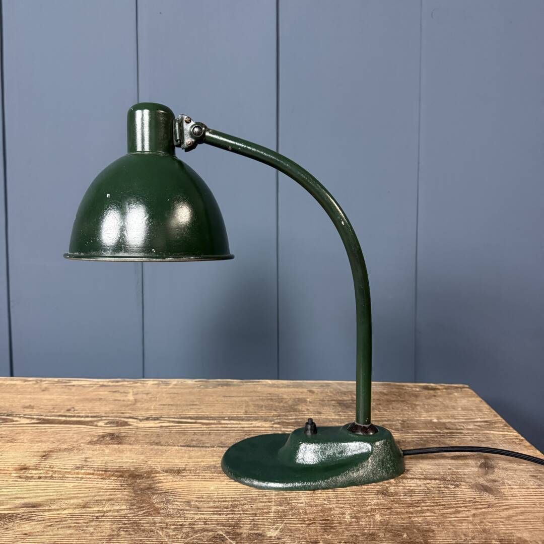 photo vintage Donkergroene Bauhaus Bureaulamp, Jaren 1930