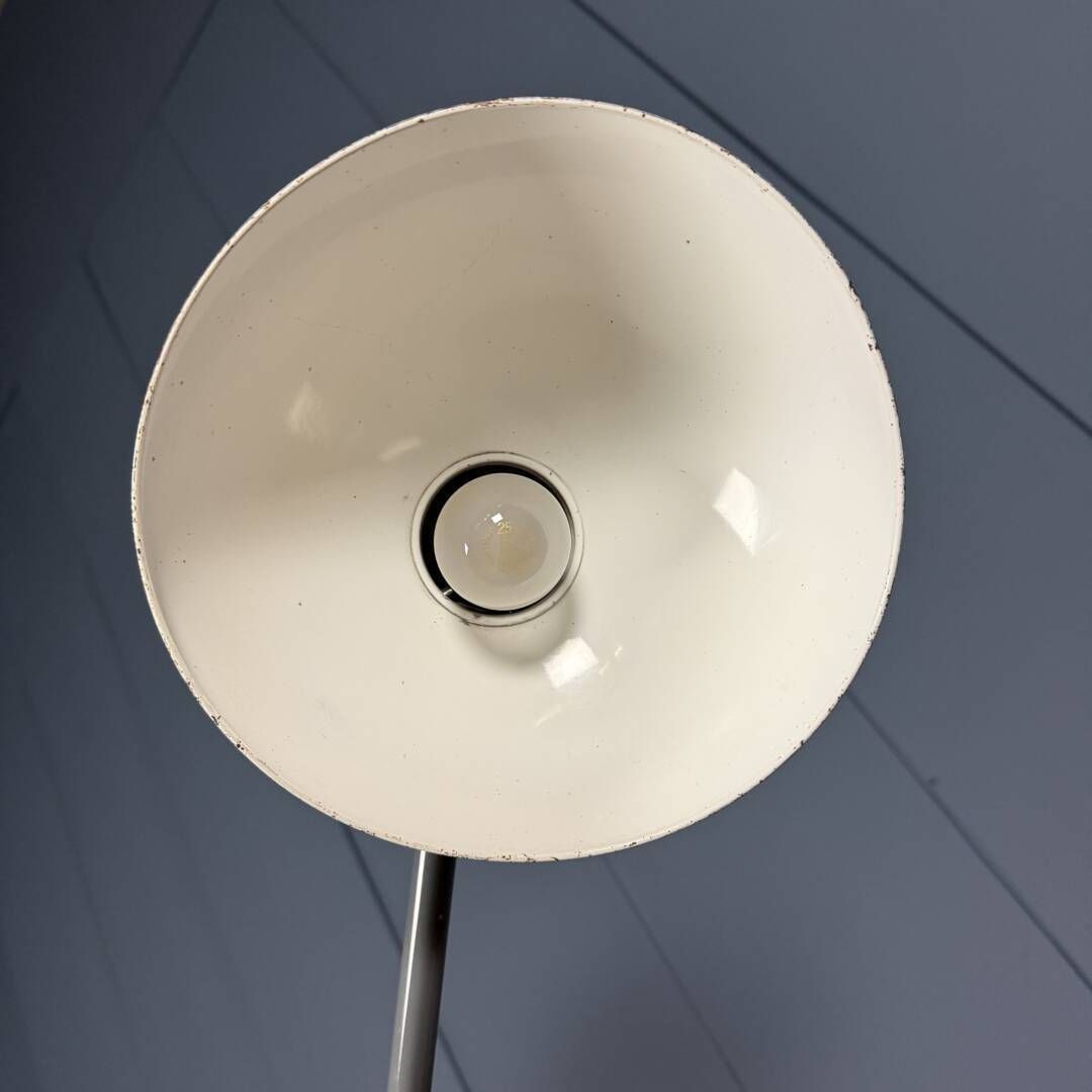 Grijze Twee Armige Kaiser Idell Klemlamp Model 6726 photo vintage
