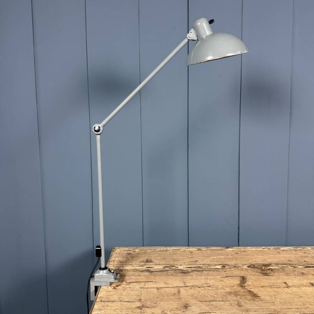 580.0 Grijze Twee Armige Kaiser Idell Klemlamp Model 6726 photo