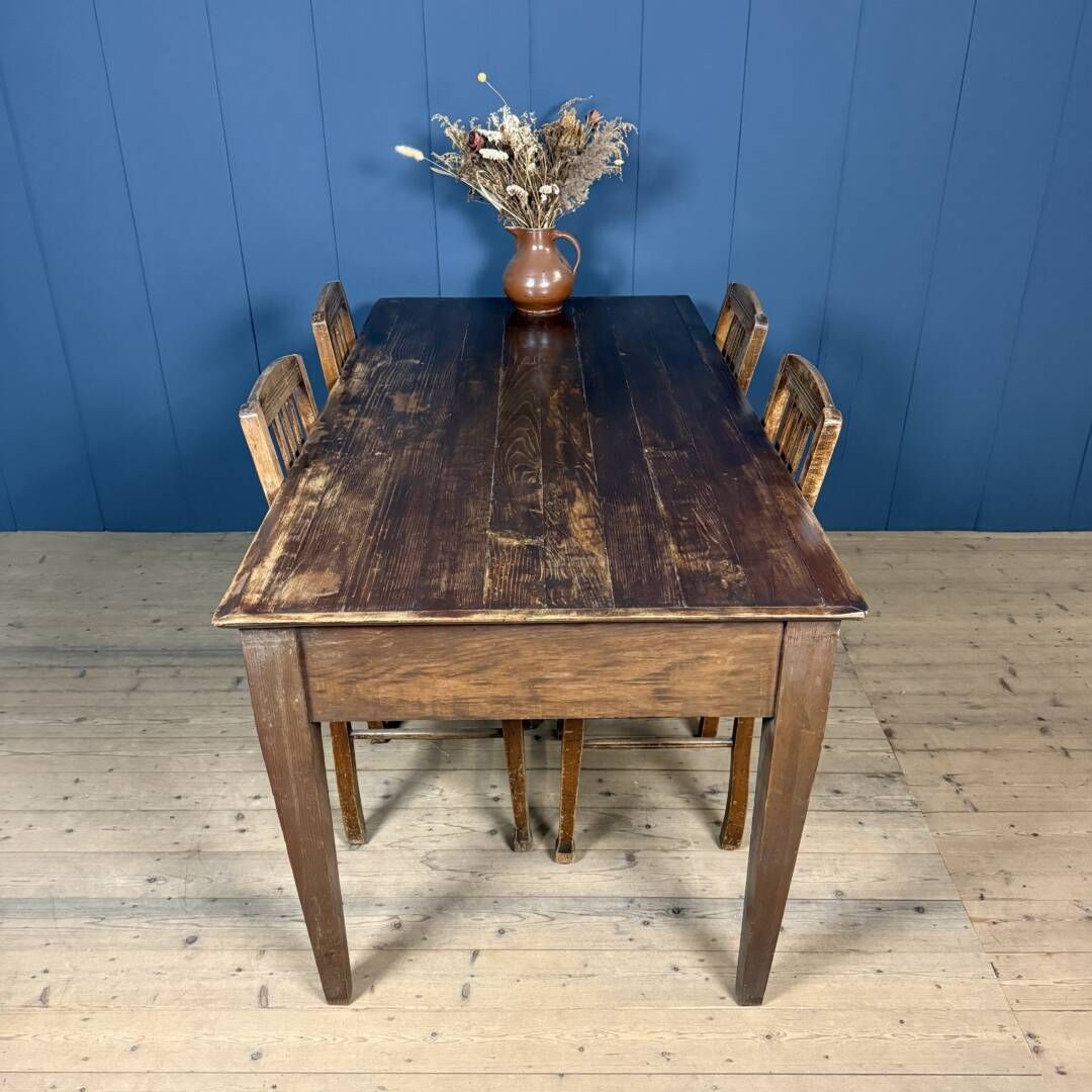 Gedecoreerde Houten Keukentafel photo for sale