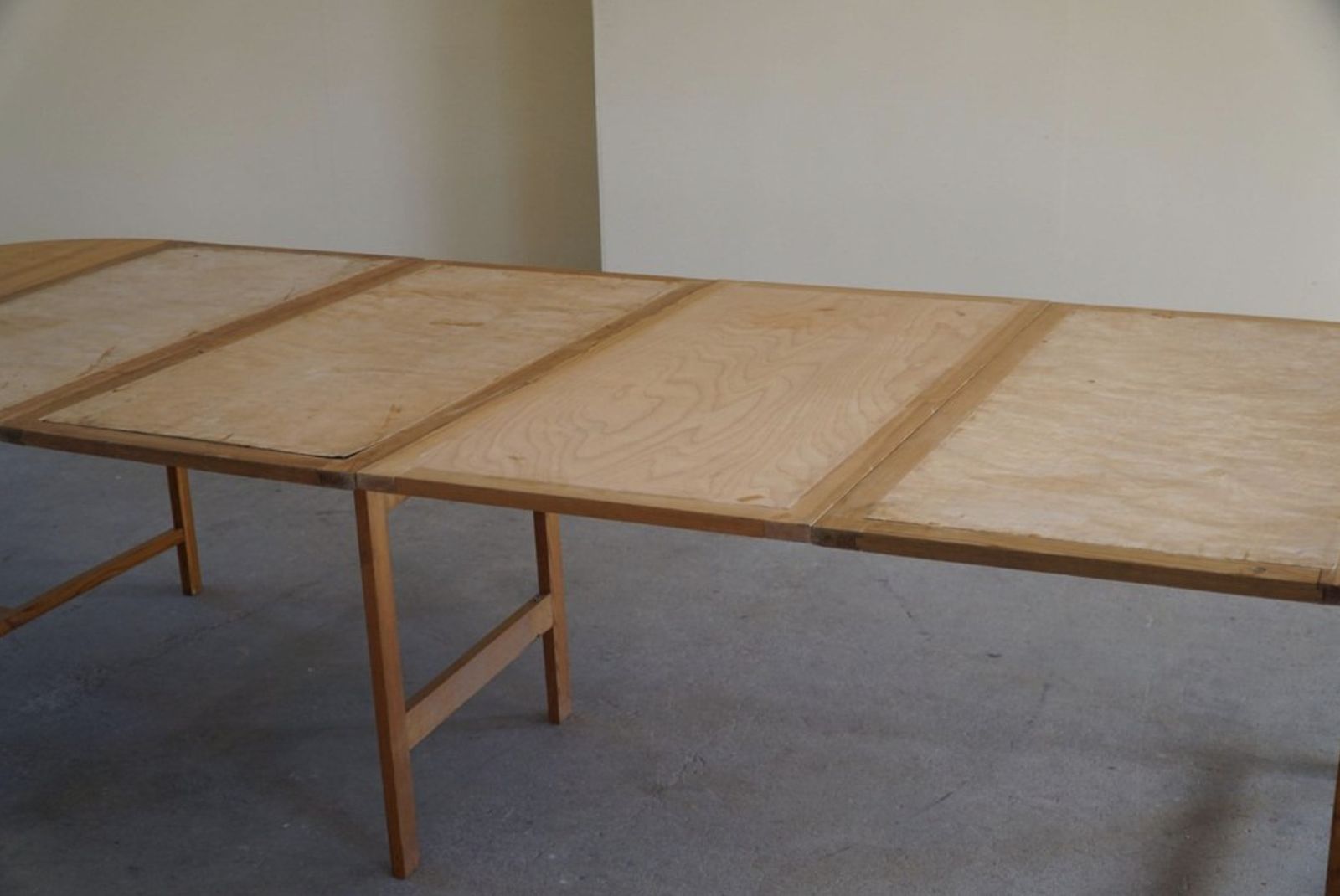 Furniture Round Dining Table In Elm Wood With Four Extensions, Danish Cabinetmakre 1950s photo
