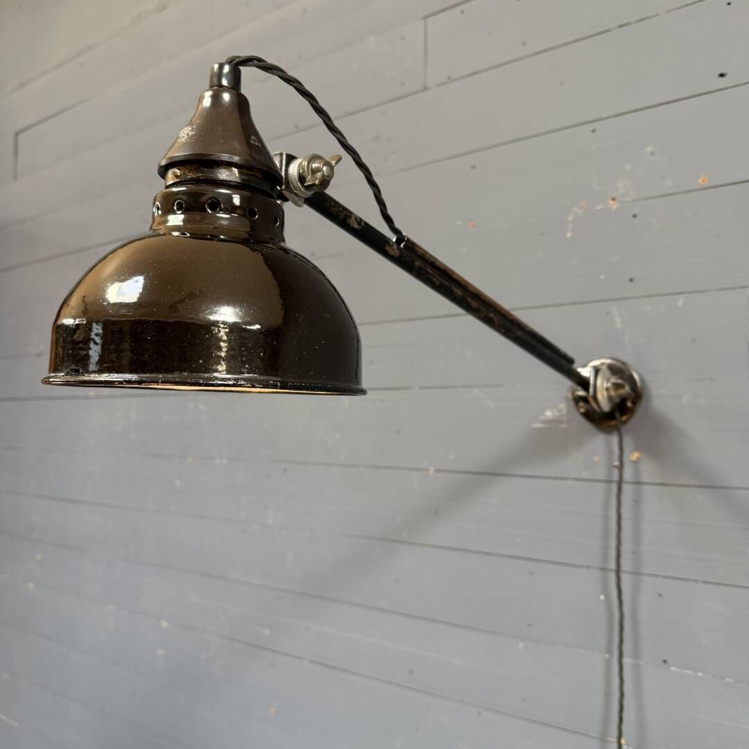 Vroeg Model Rademacher Wandlamp Met Grote Kap photo furniture