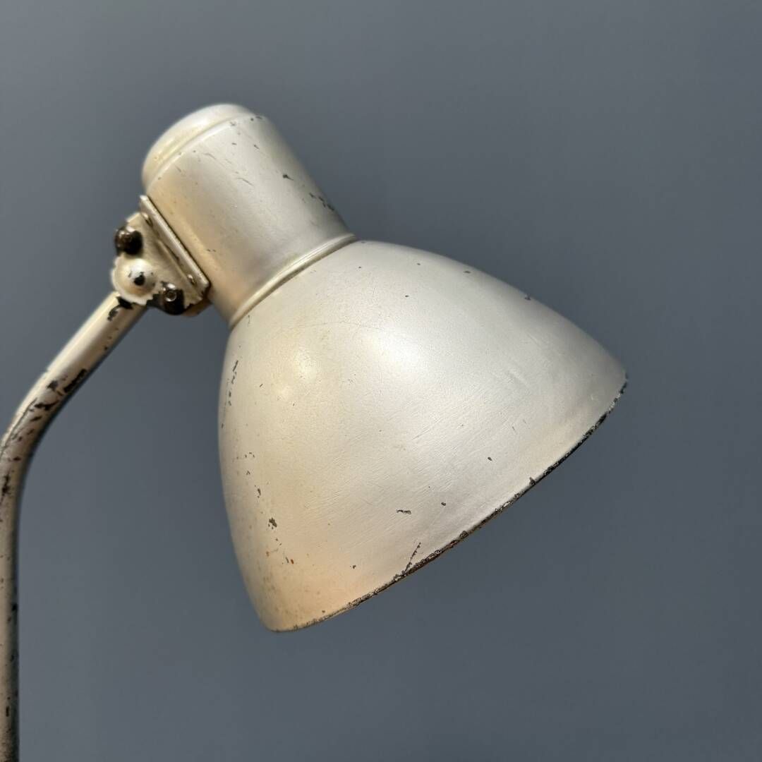 photo vintage Zilvergrijs Bauhaus Bureaulamp, Jaren 1930