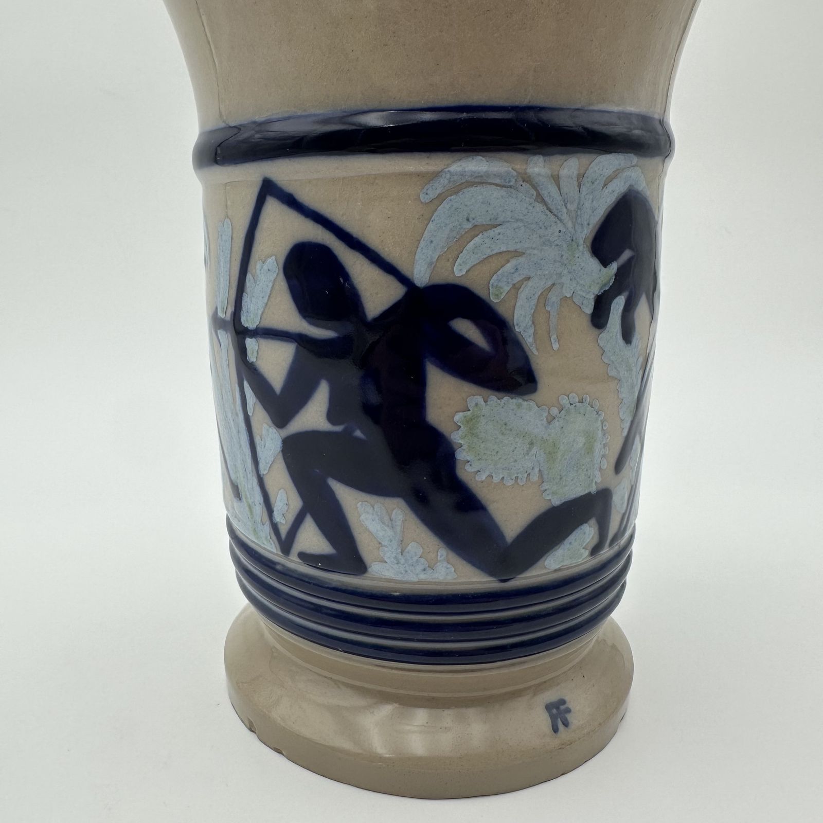 photo furniture Ceramic Vase With Figurative Decoration Depicting A Hunting Scene – Circa 1930