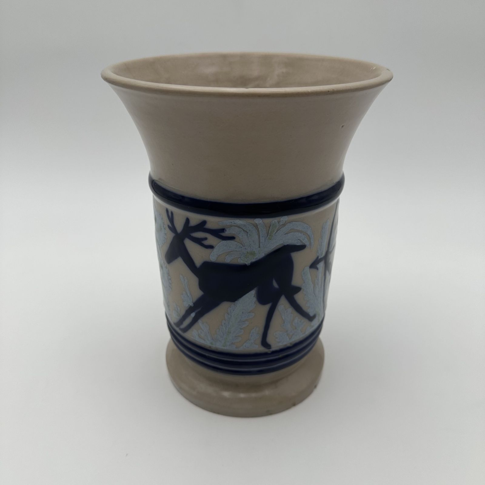 580.0 Ceramic Vase With Figurative Decoration Depicting A Hunting Scene – Circa 1930 photo