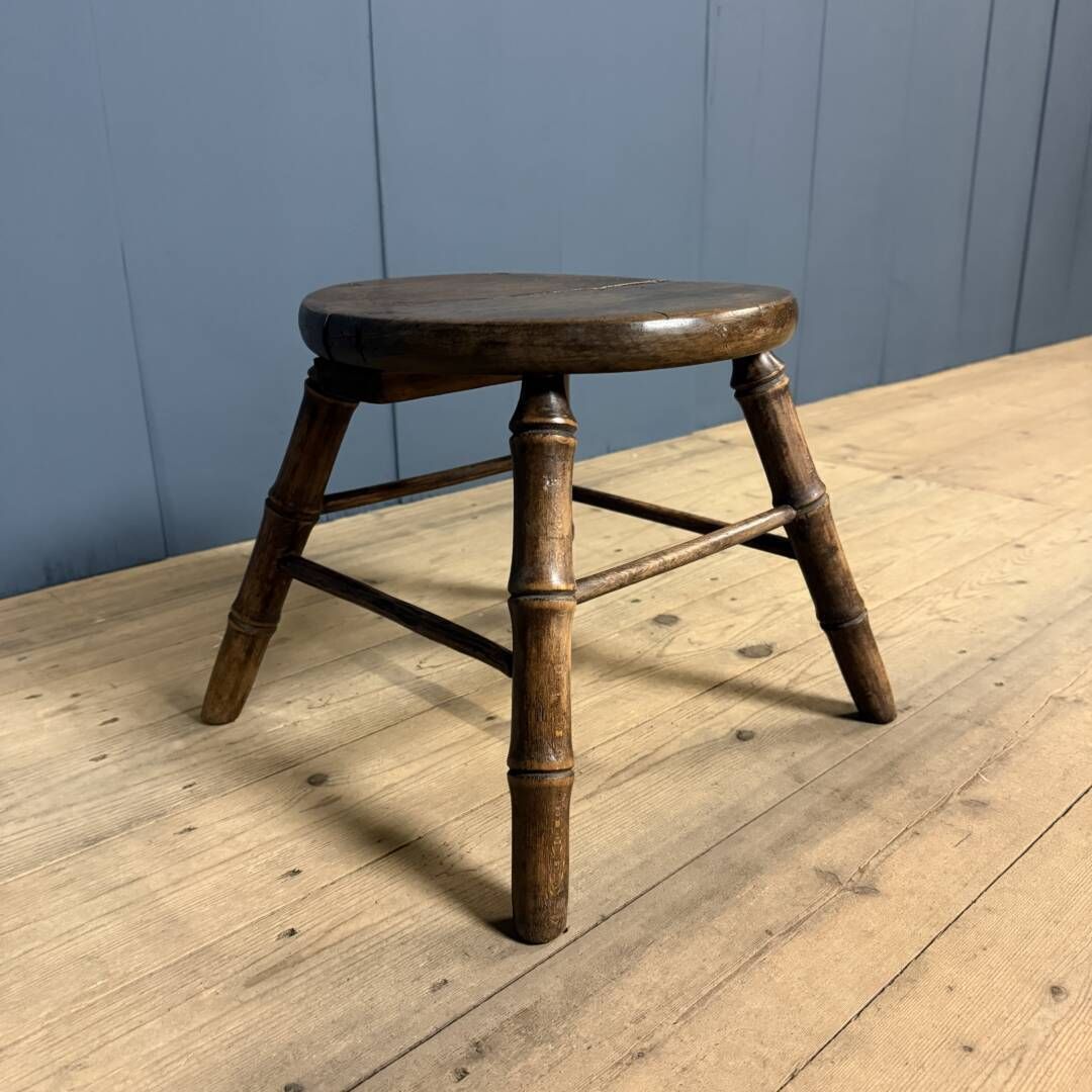 Meubels Kruk In Faux Bamboo Stijl Van Beukenhout photo