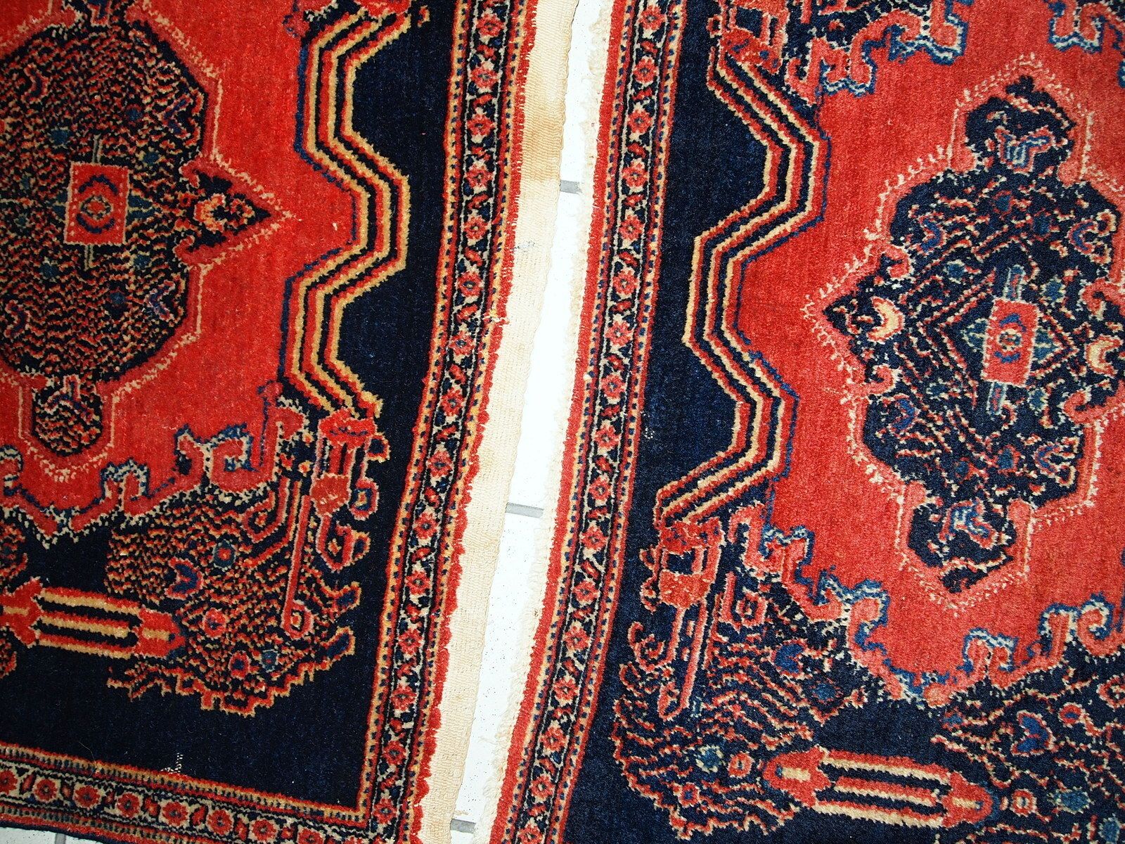 Paar handgeknoopte antieke wollen vloerkleden — 52 × 80 cm per stuk — ca. 1900 photo buy