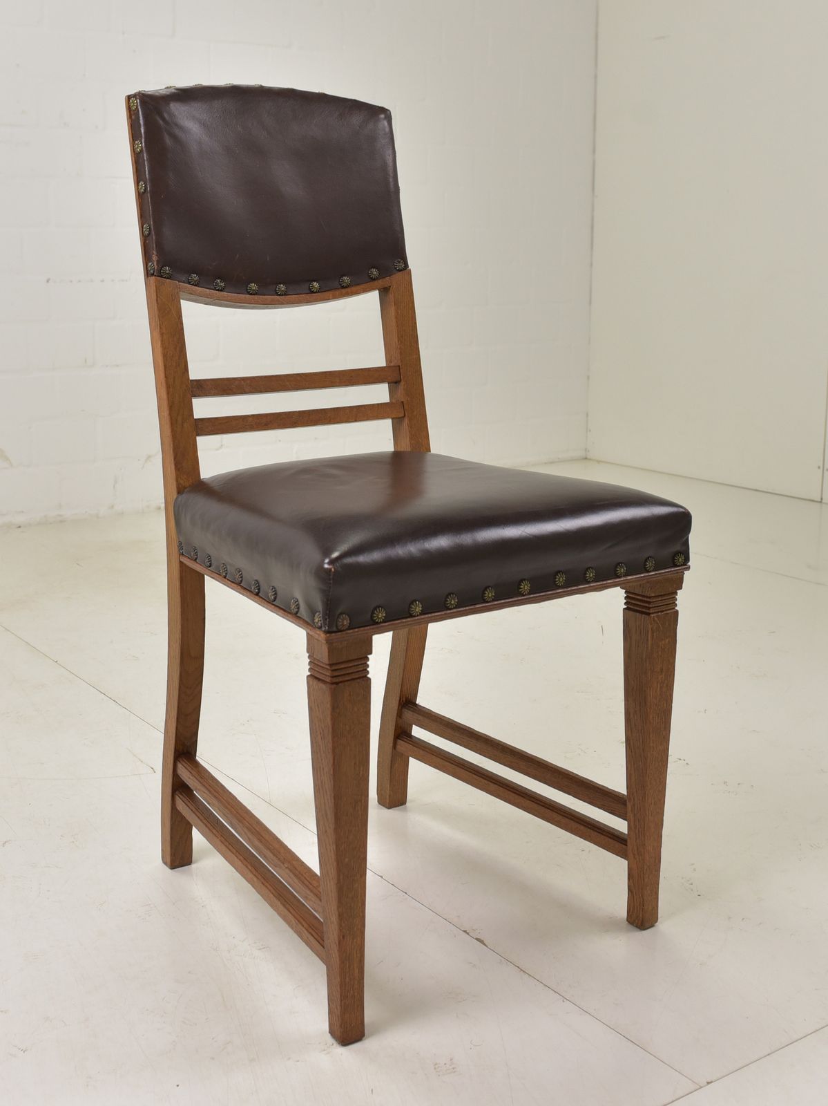 photo furniture Antique! Set Of 5 Restored Art Nouveau Chairs, Solid Oak, Dining Room, Faux Leather