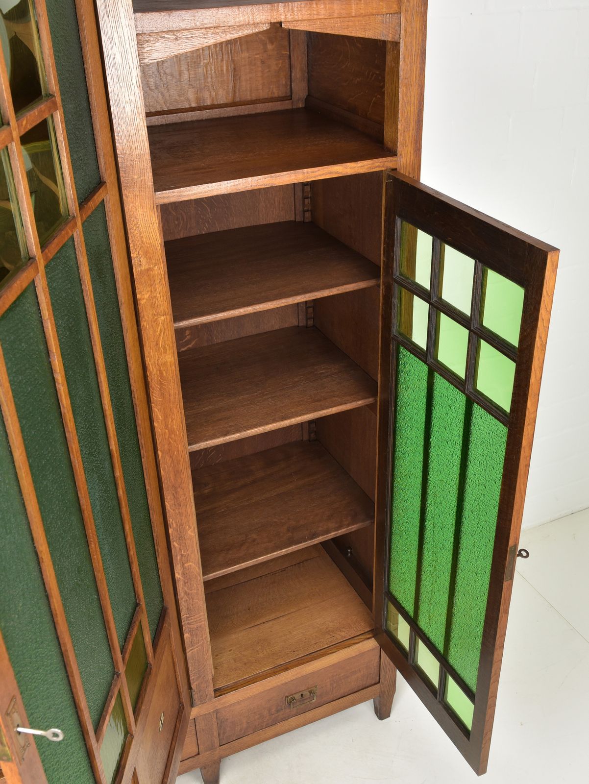 Antique! Large Restored Art Nouveau Oak Display Cabinet/Bookcase photo vinterior
