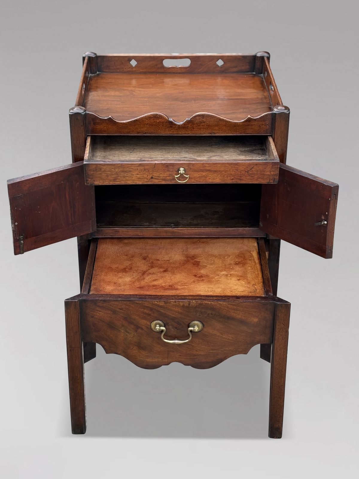 Pair Of Mid 18th Century George III Period Mahogany Bedside Commodes photo 9800.0